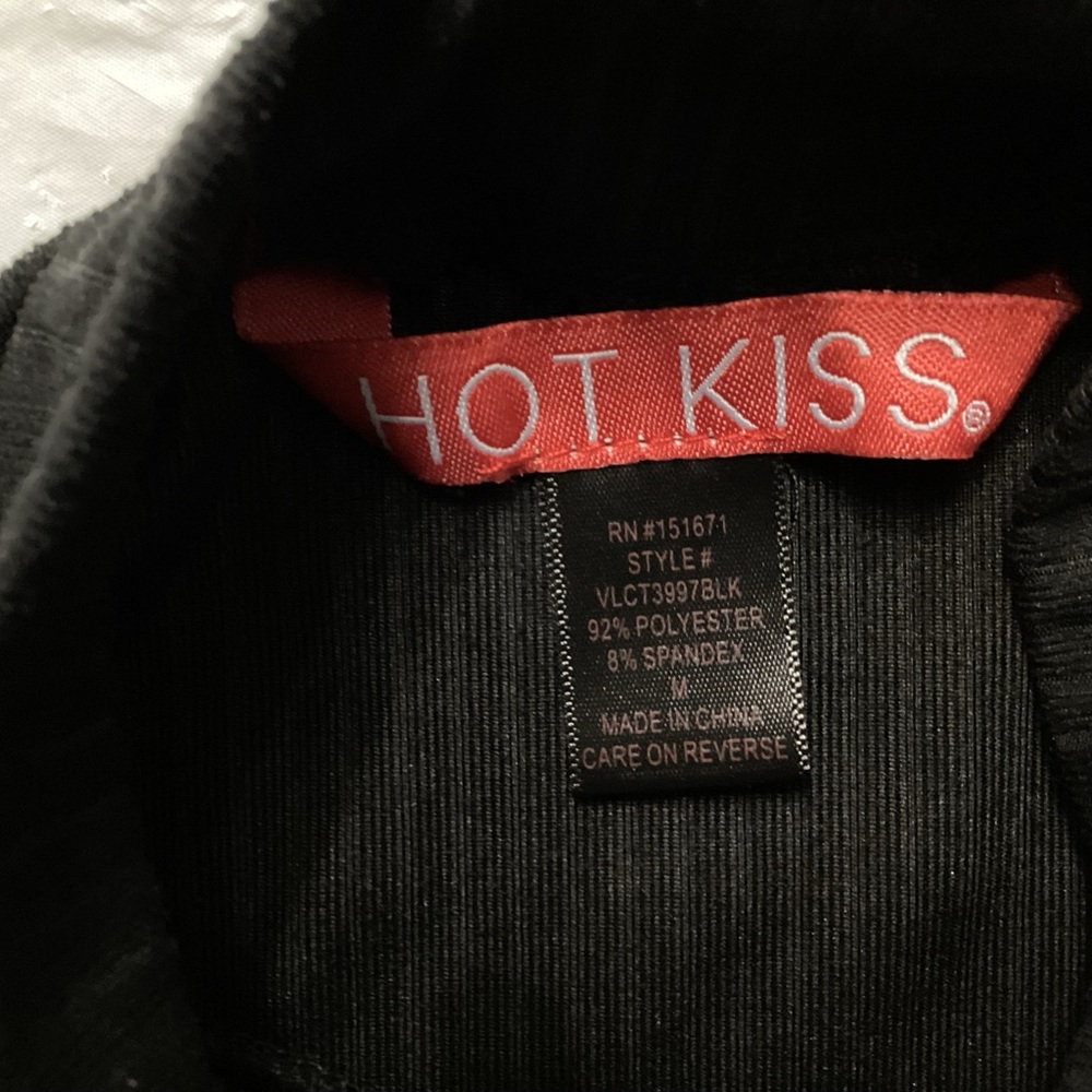 Hot Kiss Black Cut-Out Long Sleeve Top Junior Size Medium - Picture 5 of 5